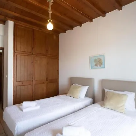 Mykonos Elegance 2-bedroom Escape In Psarou Apartment