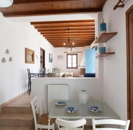 Mykonos Elegance 2-bedroom Escape In Psarou Apartament