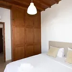 Mykonos Elegance 2-bedroom Escape In Psarou Appartement *
